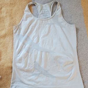 Oiselle flyte tank top